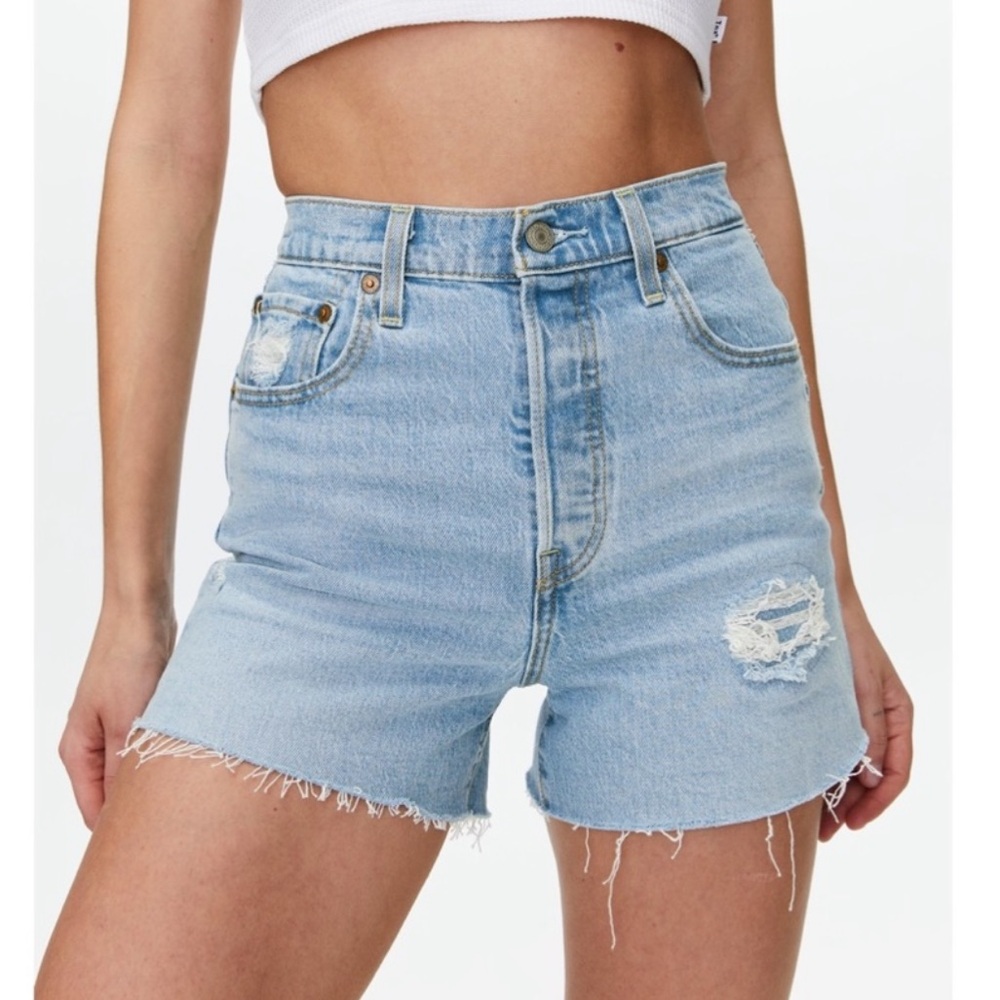 Levi’s Ribcage Women's Shorts NEW
